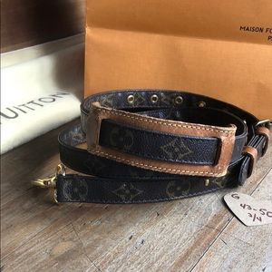 G Louis Vuitton monogram strap keepall speedy long